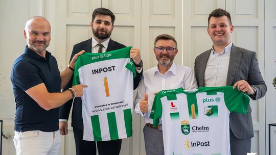 InPost schodzi z koszulki. ChKS szuka nowego sponsora w momencie największej próby