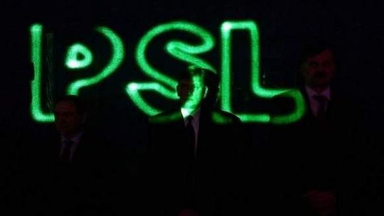 Instruktor jazdy został zastępcą dyrektora, jego teść jest z PSL