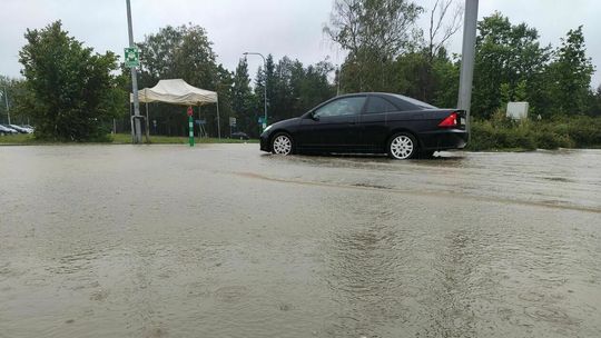 Intensywny dzień pracy strażaków w Lubelskiem w podmokłych warunkach