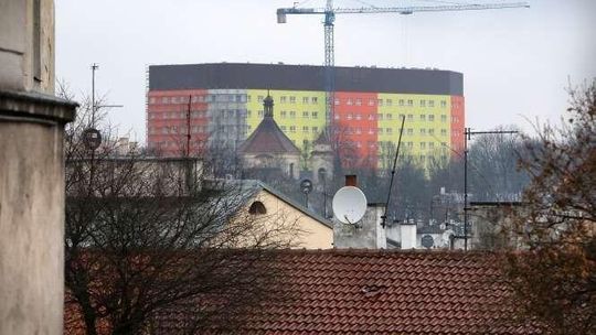 Internauci walczą o przemalowanie Centrum Onkologii Ziemi Lubelskiej