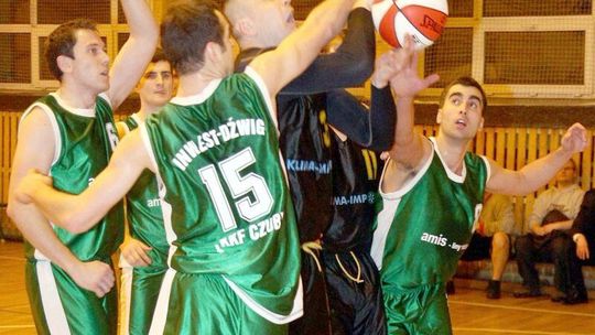 Inwest Dźwig nowym liderem rozgrywek Pod Koszami Dziennika Wschodniego