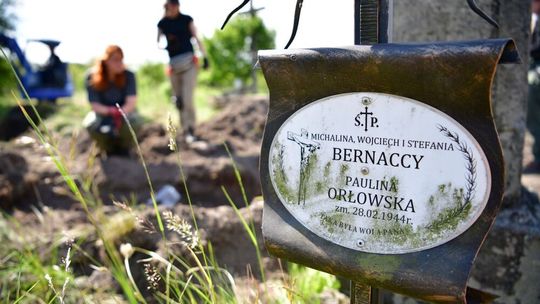 Prace poszukiwawcze IPN w dawnej Hucie Pieniackiej na Ukrainie, gdzie odkryto zbiorową mogiłę Polaków zamordowanych w 1944 roku.