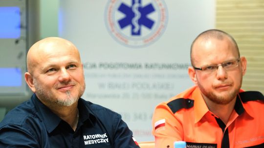 Jadą ratować komuś życie, ale czasami muszą się bronić przed pacjentem