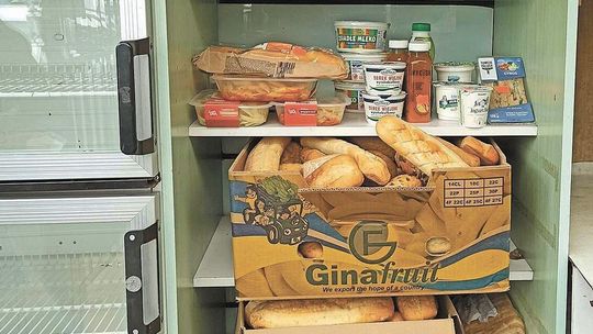 Jadłodzielnia stanie przy Hali Targowej w Puławach