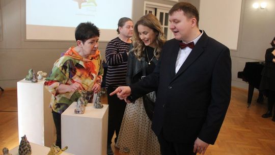 Jak Darek został artystą. Niezwykła wystawa autystycznego 24-latka 