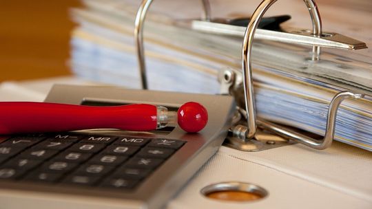 Jak krok po kroku zlecić operat szacunkowy przez Internet 