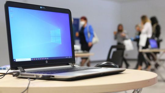 Jak nie paść ofiarą oszustwa internetowego?