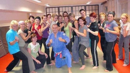 Jak obronić się przed pijanym mężczyzną i nie tylko. Projekt dla kobiet