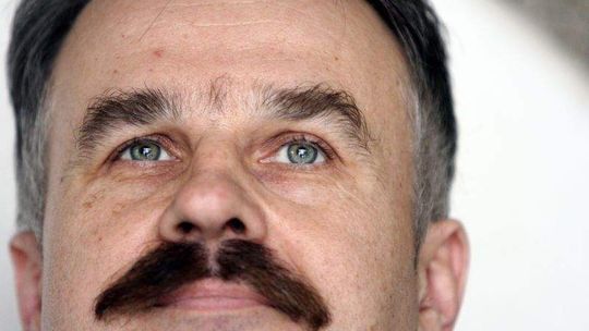 Jak ocieplić wizerunek Kaczyńskiego? Wyciekła analiza prof. Parucha