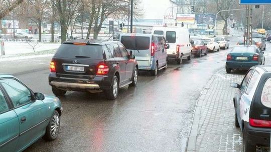 Jak odkorkować to skrzyżowanie? Nasz Czytelnik ma pomysł, co na to Urząd Miasta?