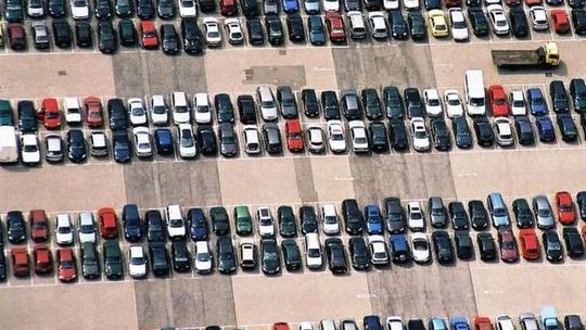 Jak otrzymać zwrot 425 zł nadpłaty za kartę pojazdu? Coraz mniej czasu