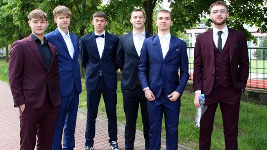 Jak poszły matury w powiecie puławskim? KEN lepszy od Czarta