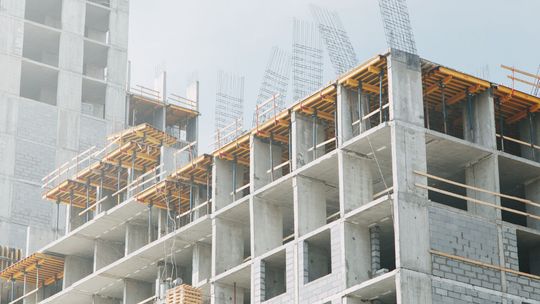 Jak powstają pręty kompozytowe, czyli o technologii pultruzji