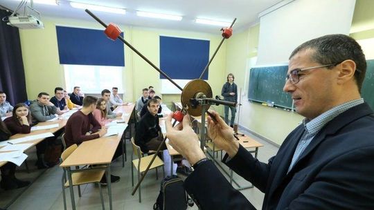 Jak przygotować się do matury z fizyki? Rusza przedmaturalne pogotowie ratunkowe na UMCS