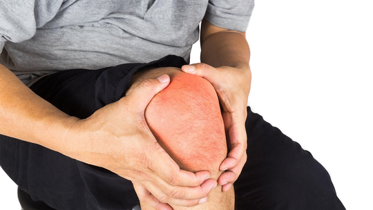 Jak skutecznie łagodzić bóle kostno-stawowe za pomocą leków bez recepty?