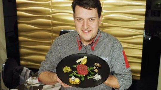 Jak sobie sieknąć dobrego tatara? Przepisy na tatara