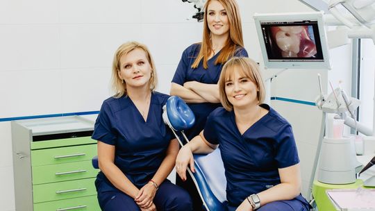 Jak uzyskać biały, naturalny uśmiech? Medicum Dent zdradza sekrety stomatologii estetycznej