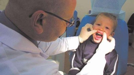 Jak w szkołach leczą zęby uczniom? Lublin jest pod tym względem wyjątkowy