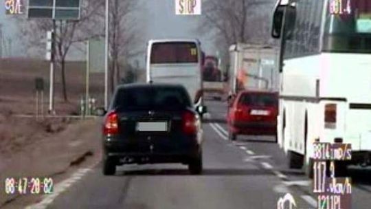 Jak \"zarobić\" 34 punkty karne w 3 minuty? - zobacz film