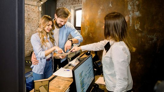 Jak znaleźć najlepsze oferty hoteli online? Przewodnik krok po kroku