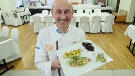 Jak zrobić soczystą pierś z kurczaka? Przepisy lubelskich szefów kuchni