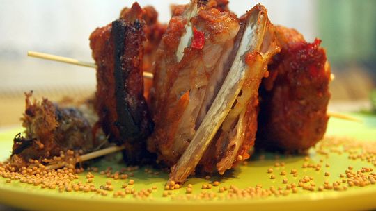 Jak zrobić żeberka? Przepisy na ostatnie podrygi zimy