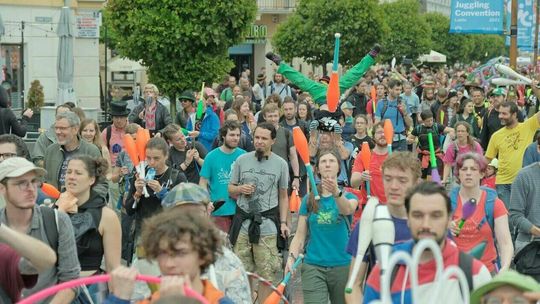 Jaka piękna parada! Lublin żegna żonglerów z 57 krajów świata 