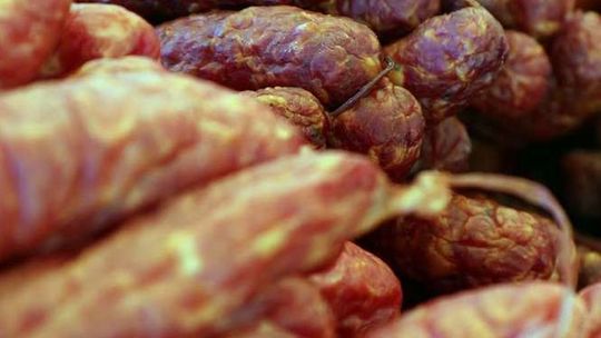 Jaka przyszłość czeka zakłady mięsne? Konsolidacja z inną firmą