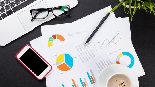 Jakie studia podyplomowe pomagają w rozwoju kariery w branży finansowej?