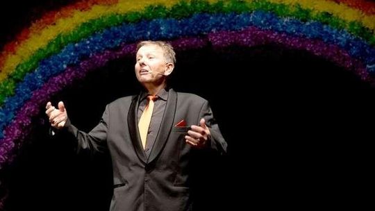 "Jakiś cwaniak podrabia w radiu mój głos". Rozmowa z Zenonem Laskowikiem