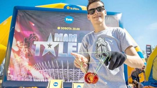 Jakub Mozgawa z Lublina w finale „Mam Talent!”. Walczy o główną nagrodę