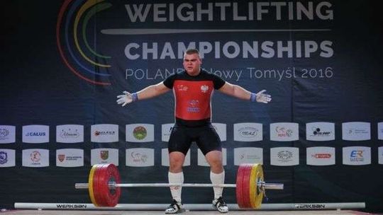Jakub Węgrzyn z Wisły Puławy mistrzem Europy do lat 17 w podnoszeniu ciężarów