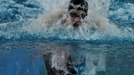 Jan Świtkowski złotym medalistą MP w pływaniu na 200 m stylem zmiennym