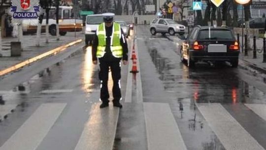 Janów Lubelski: Kierowca BMW potrącił kobietę na przejściu
