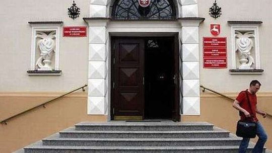 Janowiec. Wojewoda nie pozwolił zamknąć technikum