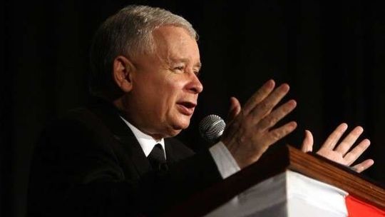 Jarosław Kaczyński w TV Trwam prosi seniorów, żeby „iść na te wybory”