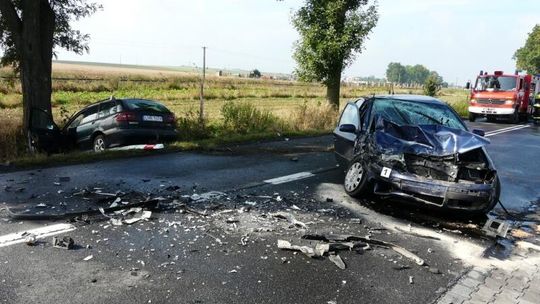 Jarosławiec: Zderzenie dwóch samochodów