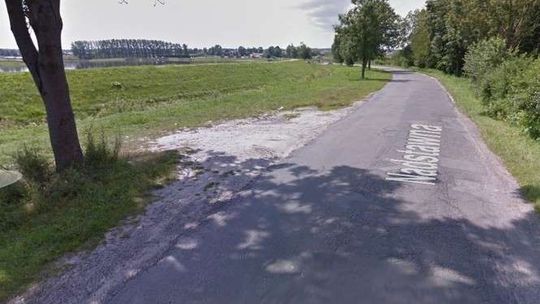 Jasna droga nad zalew. Będzie oświetlenie, co z chodnikiem?