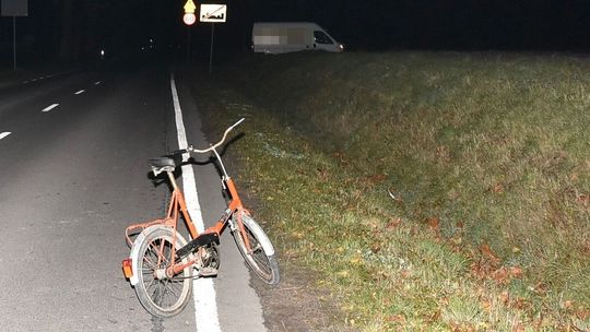 Jechał pijany i bez oświetlenia. Potrącony rowerzysta w szpitalu