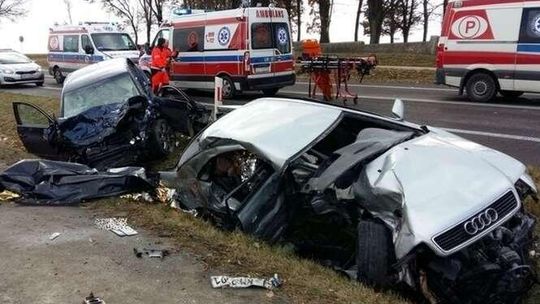 Jechał pijany, zabił żonę i siebie. Nowe fakty ws. wypadku w Dziecininie