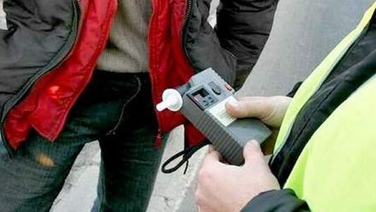 Jechał po pijanemu na rowerze. Wpadł dwa razy tego samego dnia