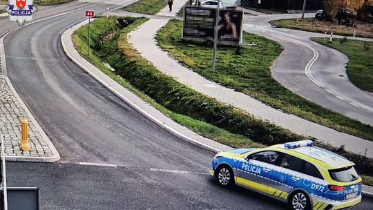 Jechał wężykiem z 4-letnim synem na rowerze. Miał prawie promil alkoholu
