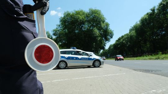 Jechała po pijaku pod prąd Jechała po pijaku pod prąd