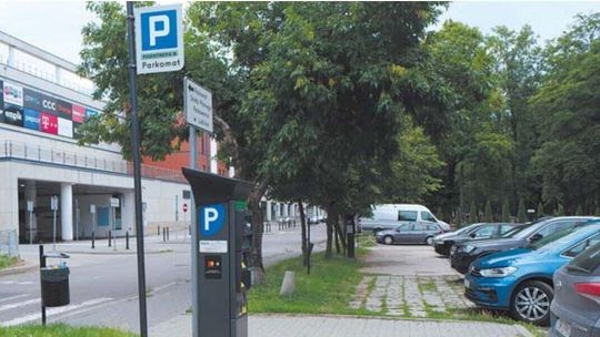 Jeden parkometr miejski, drugi prywatny. Chwila nieuwagi może być kosztowna 