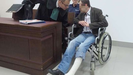 Jedna z najbardziej bulwersujących zbrodni ostatnich lat. Wstrząsający opis 20 lat domowego piekła