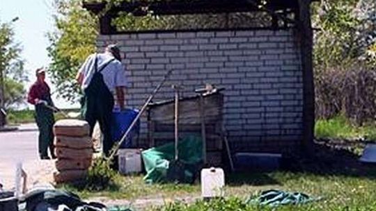 Jednakowe wiaty śmietnikowe w całym mieście?