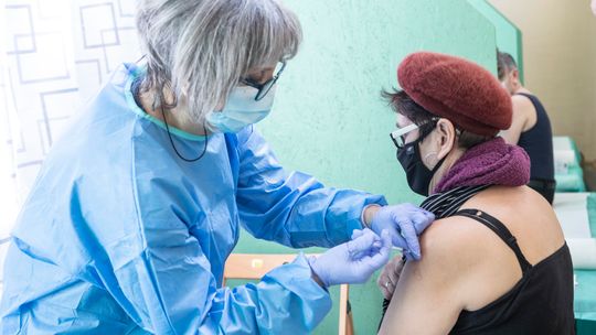 Jednego dnia szpital w Puławach zaszczepił aż 600 osób. Żadna dawka się nie zmarnowała