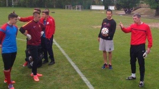 Jedź na testy i zagraj w Premier League