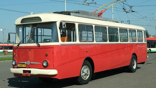 Jest czerwony i zabytkowy. Jedyny taki trolejbus zaprosi na przejażdżkę po Lublinie