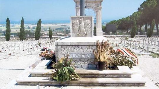 Jest taka mogiła we Włoszech... Spoczywa tam strzelec z Puław